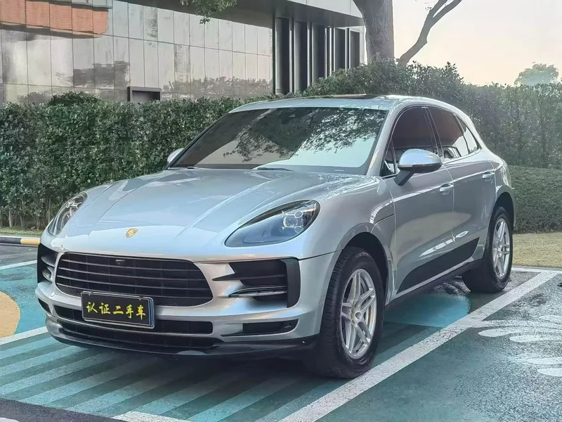 Porsche Macan — фото 1