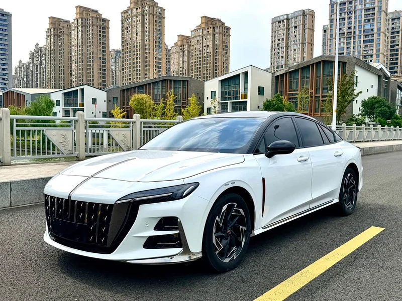 Hongqi H6 — фото 1