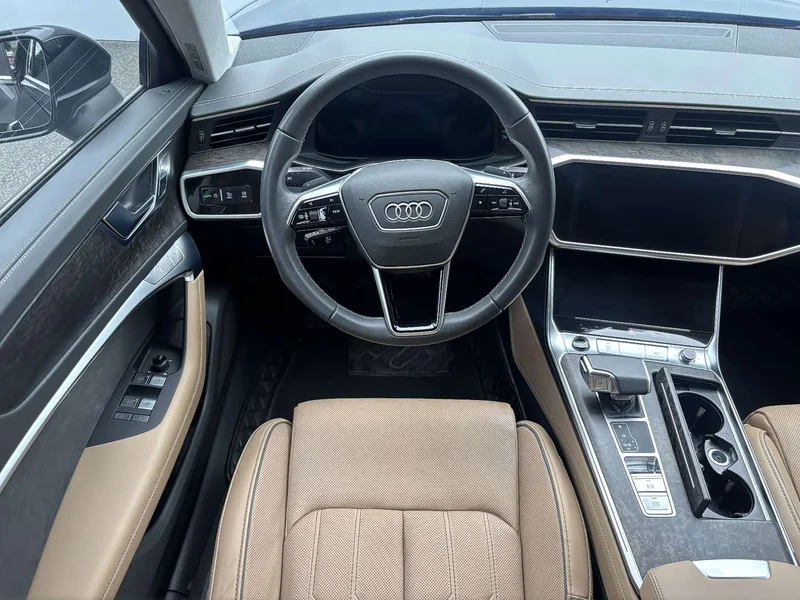 Audi A6L — фото 12