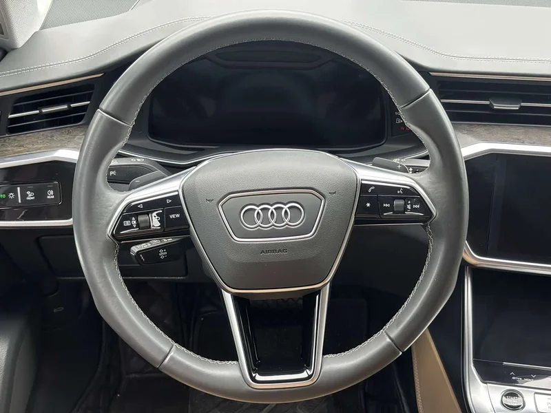 Audi A6L — фото 15