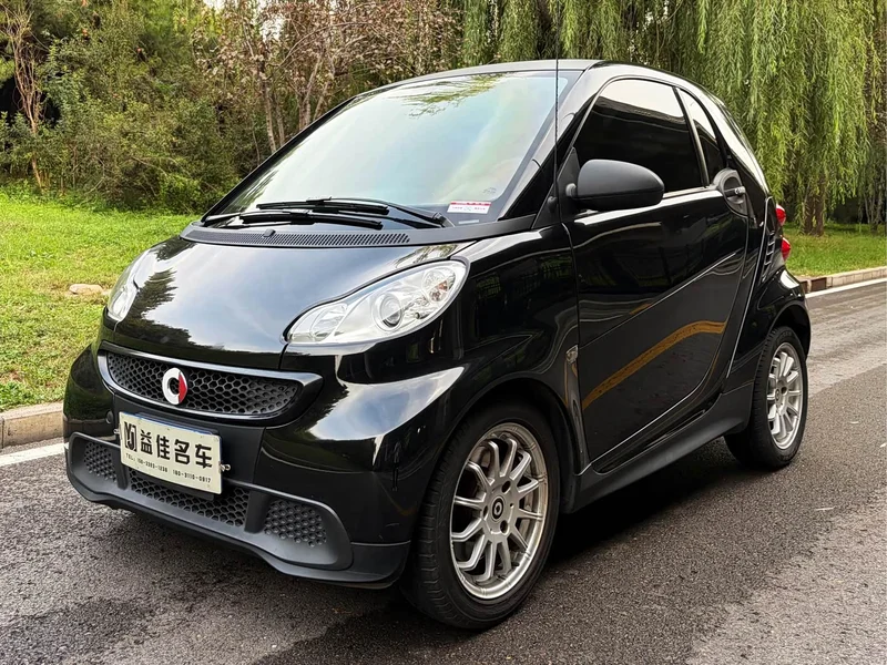 Smart Fortwo — фото 1