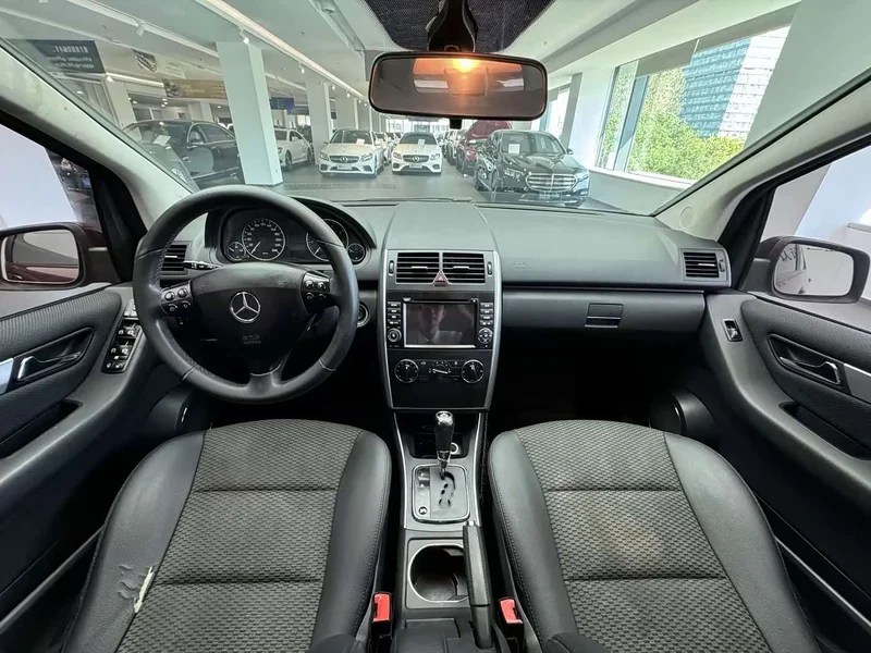 Mercedes-Benz A-Class — фото 10