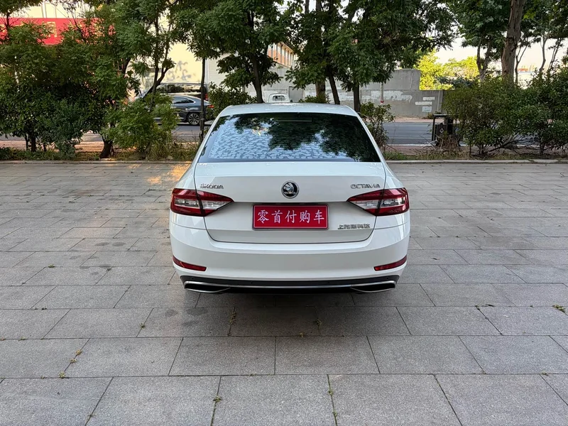 Volkswagen Octavia — фото 4