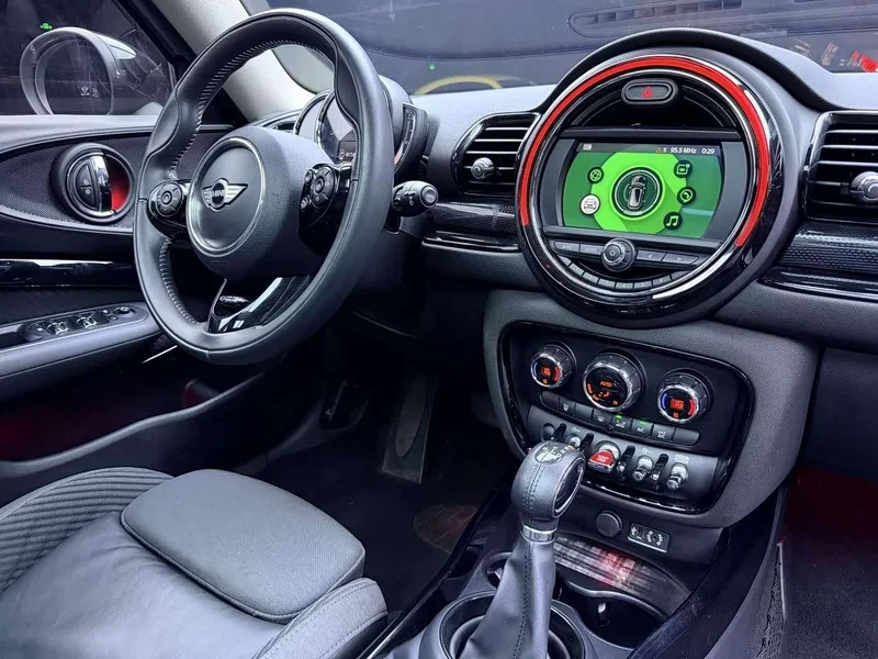 MINI CLUBMAN — фото 15