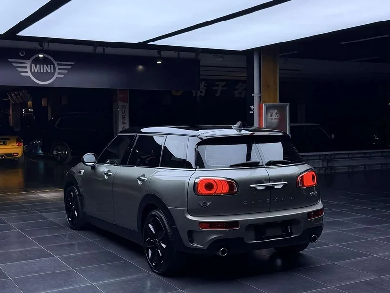 MINI CLUBMAN — фото 5