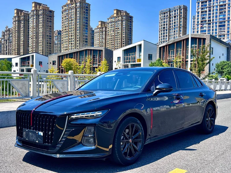 Hongqi H5 — фото 1