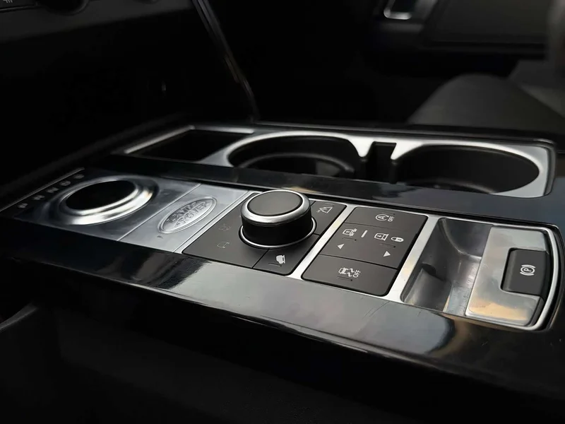 Land Rover Discovery — фото 13