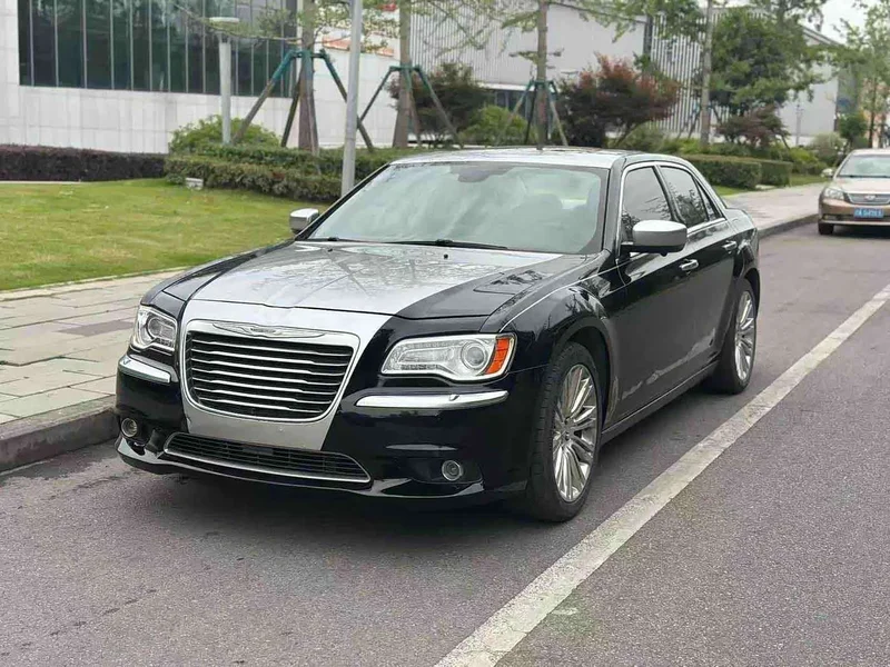 Chrysler 300C — фото 1