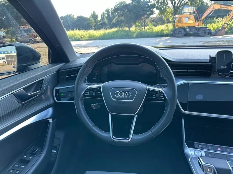 Audi A6L — фото 19