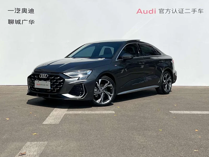 Audi A3 — фото 1