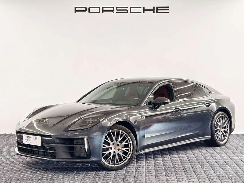 Porsche Panamera — фото 1