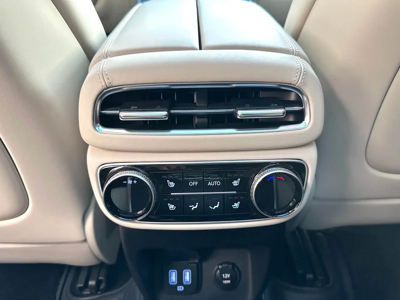 Genesis GV80 — фото 12