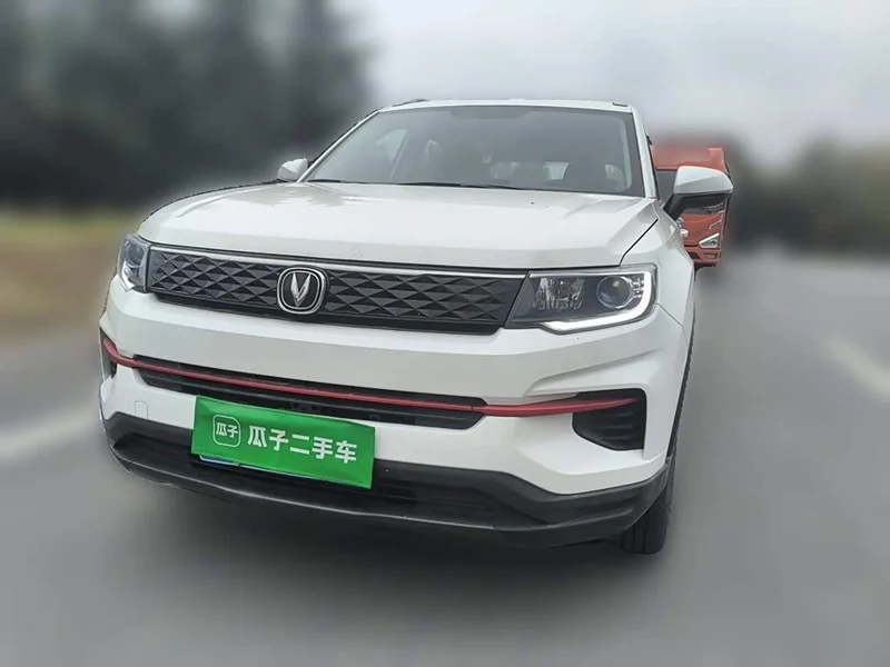 Changan CS35PLUS — фото 1