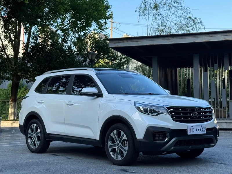 Kia Sportage — фото 1