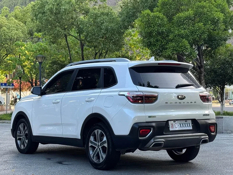 Kia Sportage — фото 4