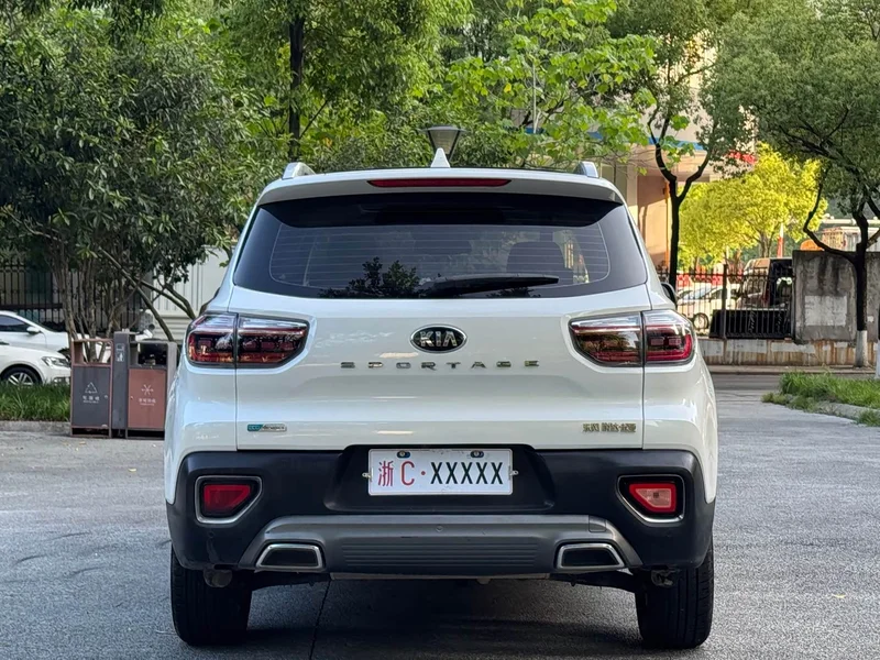 Kia Sportage — фото 6