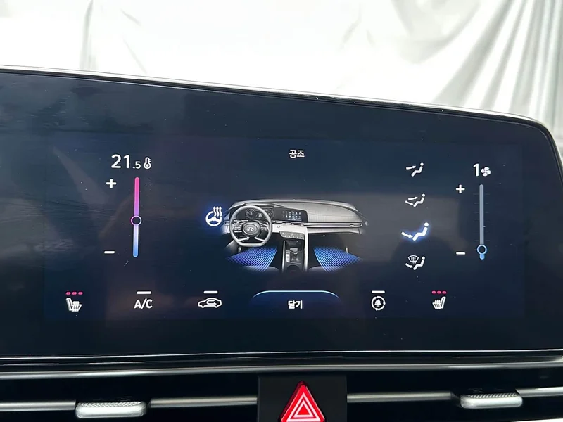 Hyundai Elantra — фото 12