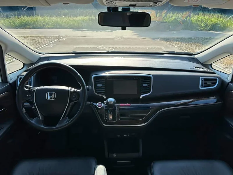 Honda Odyssey — фото 11