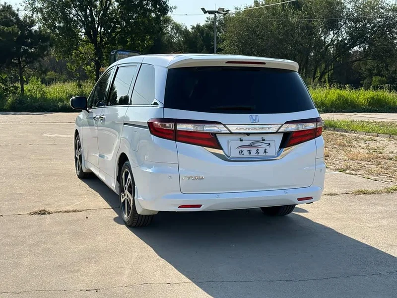 Honda Odyssey — фото 4