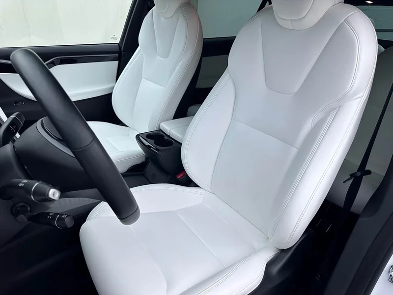Tesla Model X — фото 8