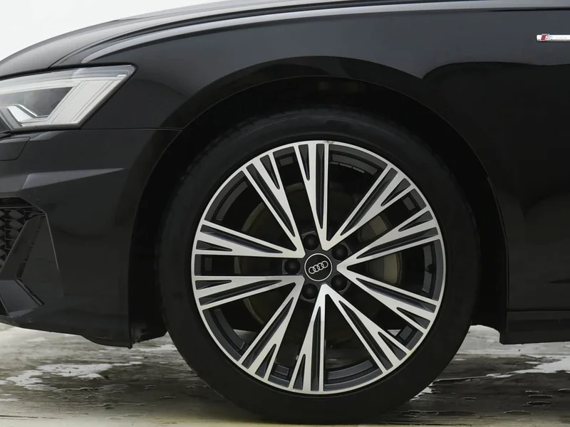 Audi A6L — фото 11