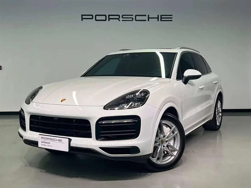 Porsche Cayenne — фото 1