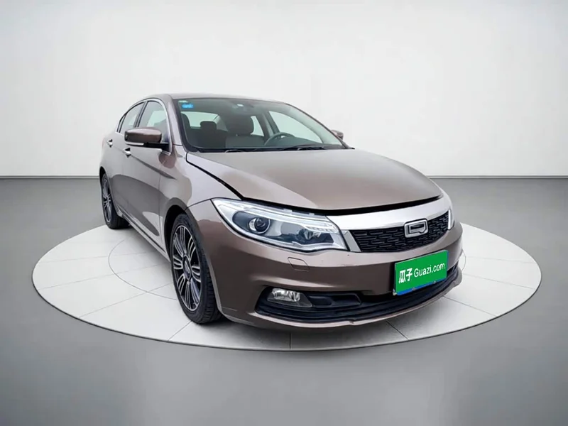 Qoros 3 — фото 3