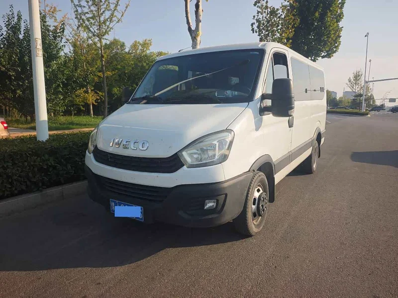 Iveco Eurocargo — фото 1