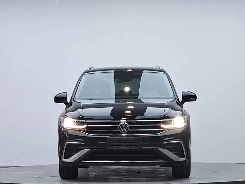 Volkswagen Tiguan L — фото 3