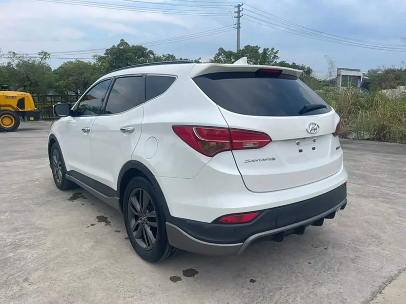 Hyundai Santa Fe — фото 8