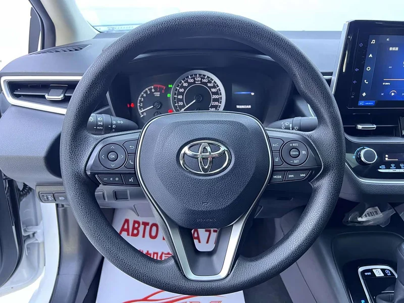 Toyota Corolla — фото 11