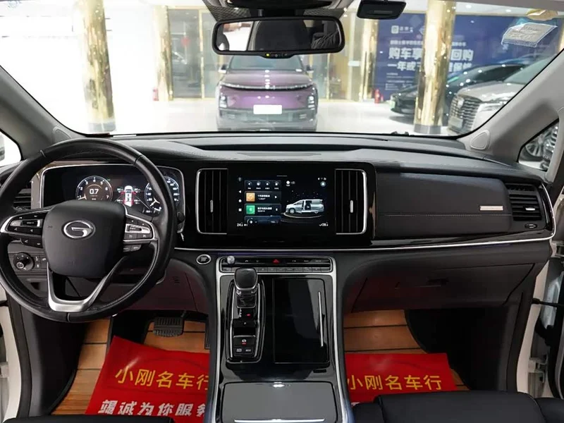 GAC Trumpchi M8 — фото 4