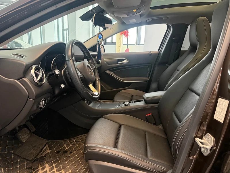 Mercedes-Benz GLA — фото 12