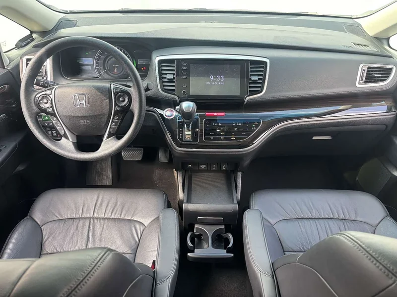 Honda Odyssey — фото 13