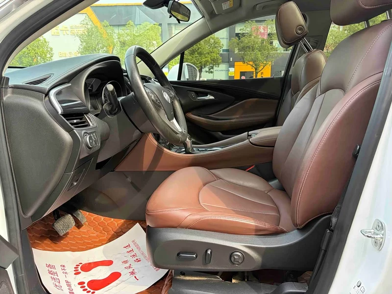 Buick Envision Plus — фото 7