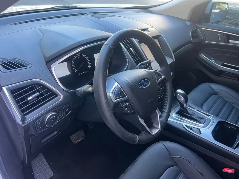 Ford Edge — фото 13