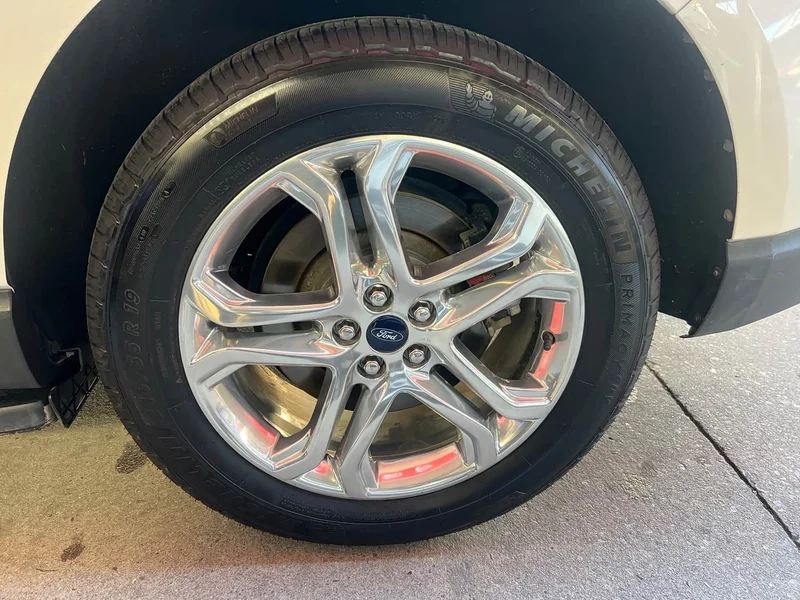 Ford Edge — фото 18