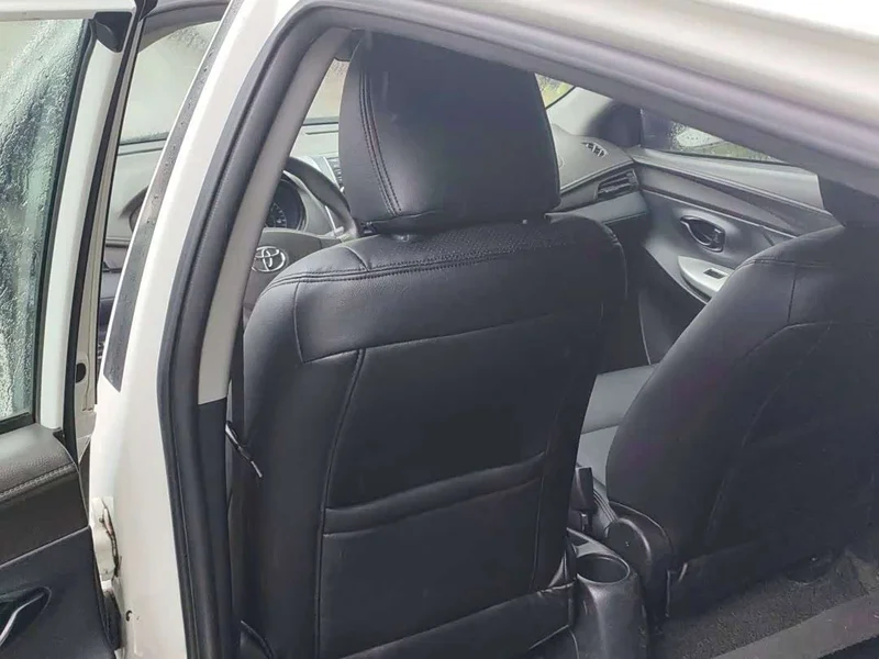 Toyota Yaris L — фото 24