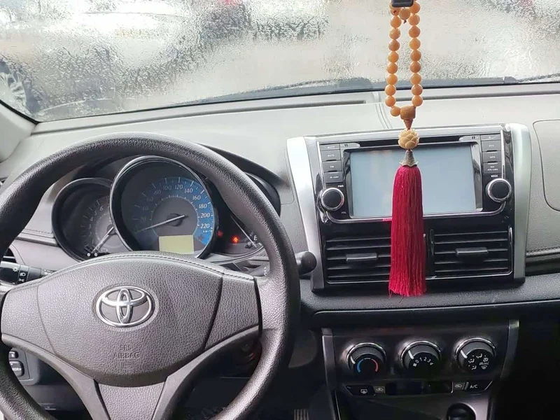 Toyota Yaris L — фото 10
