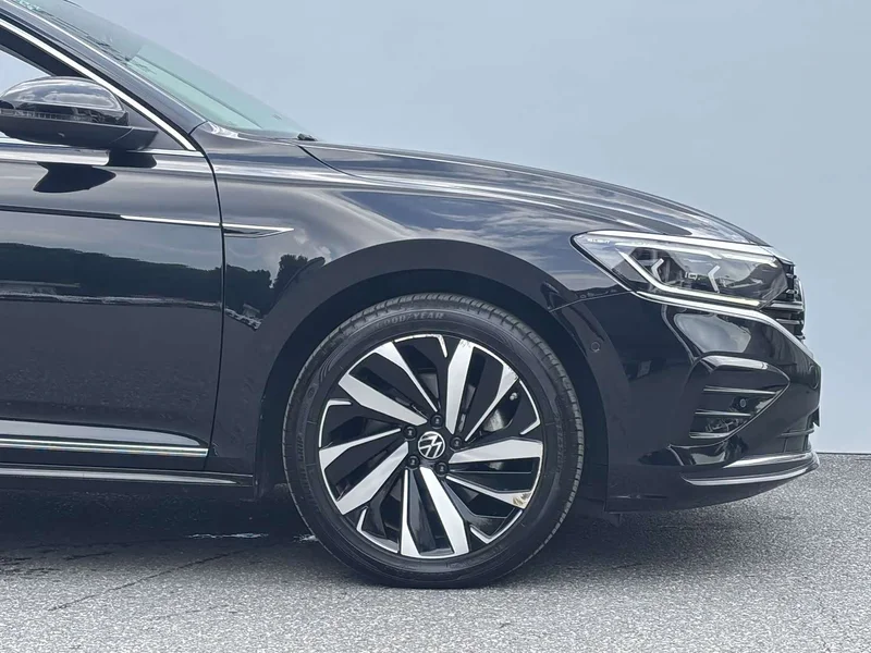 Volkswagen Passat — фото 6