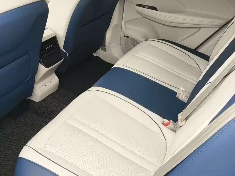 BYD Seal U — фото 6