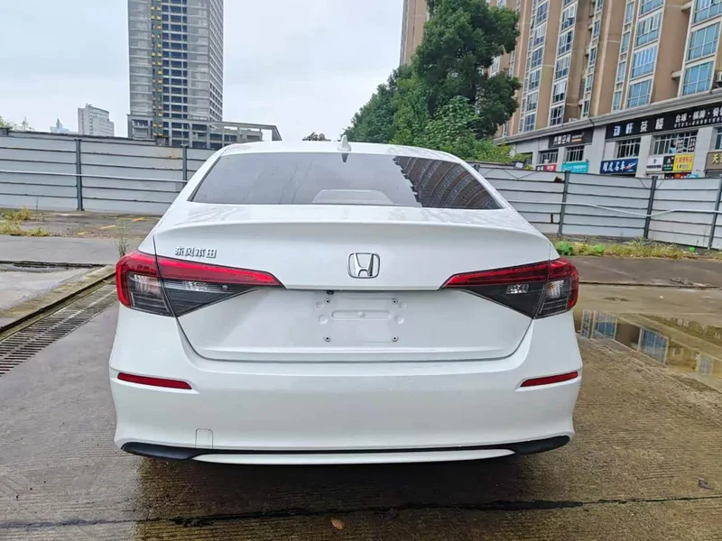 Honda Civic — фото 8