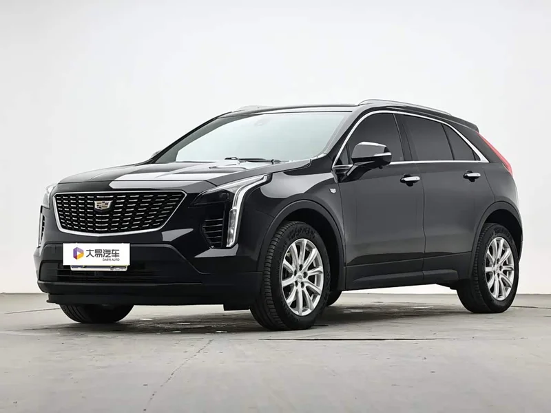 Cadillac XT4 — фото 1