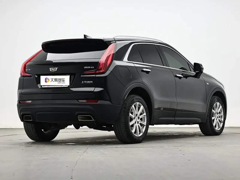 Cadillac XT4 — фото 3