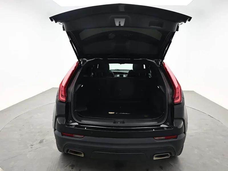 Cadillac XT4 — фото 8