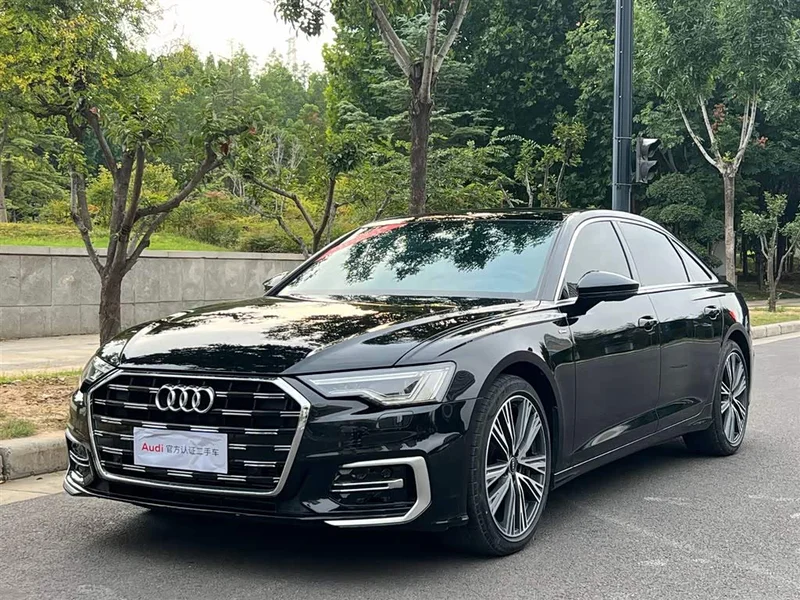 Audi A6L — фото 1