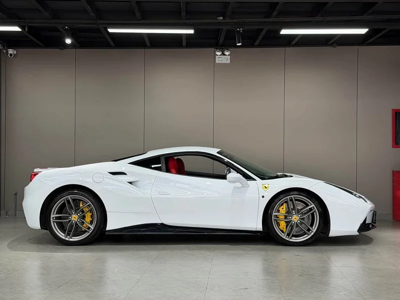 Ferrari 488 — фото 5