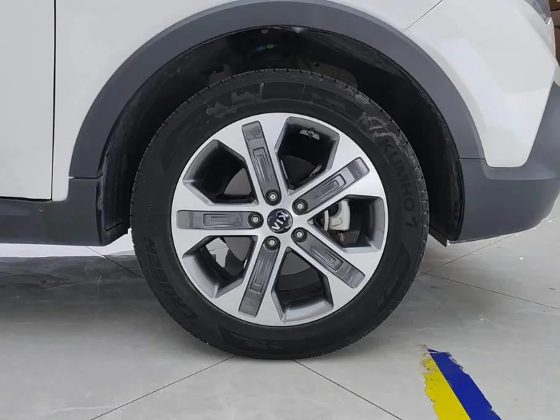 Kia Sportage — фото 6