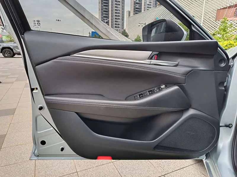 Mazda Atenza — фото 12