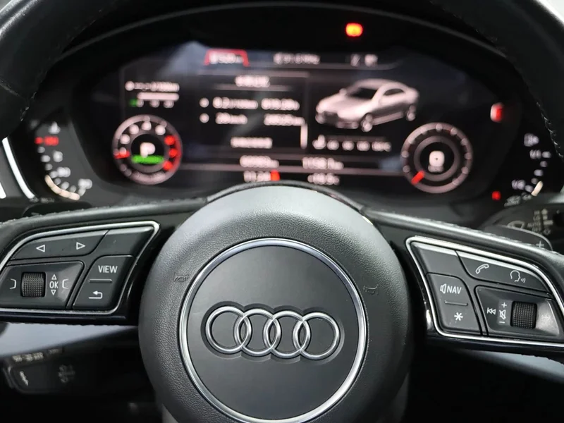 Audi A4L — фото 11